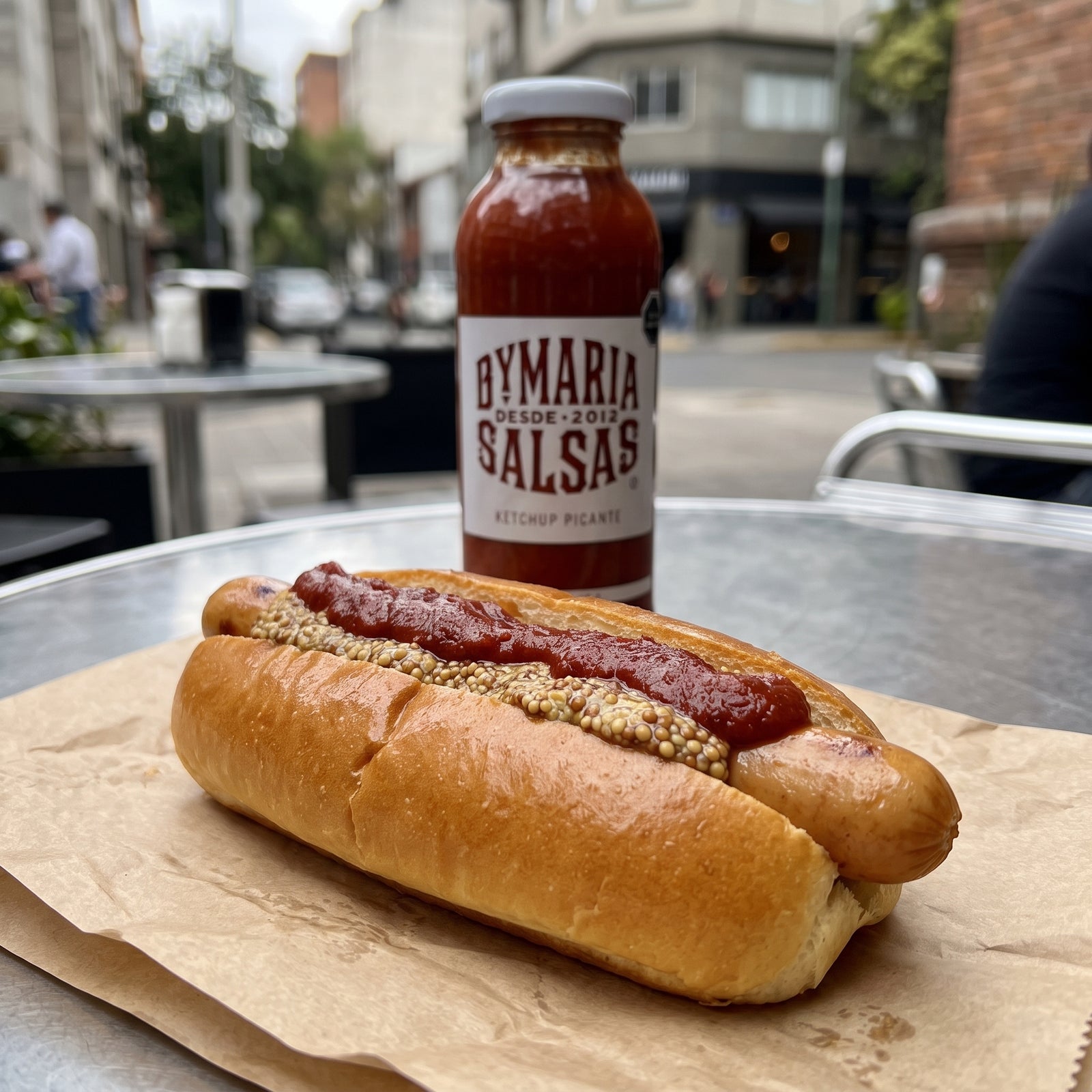 ketchup picante by maria hotdog